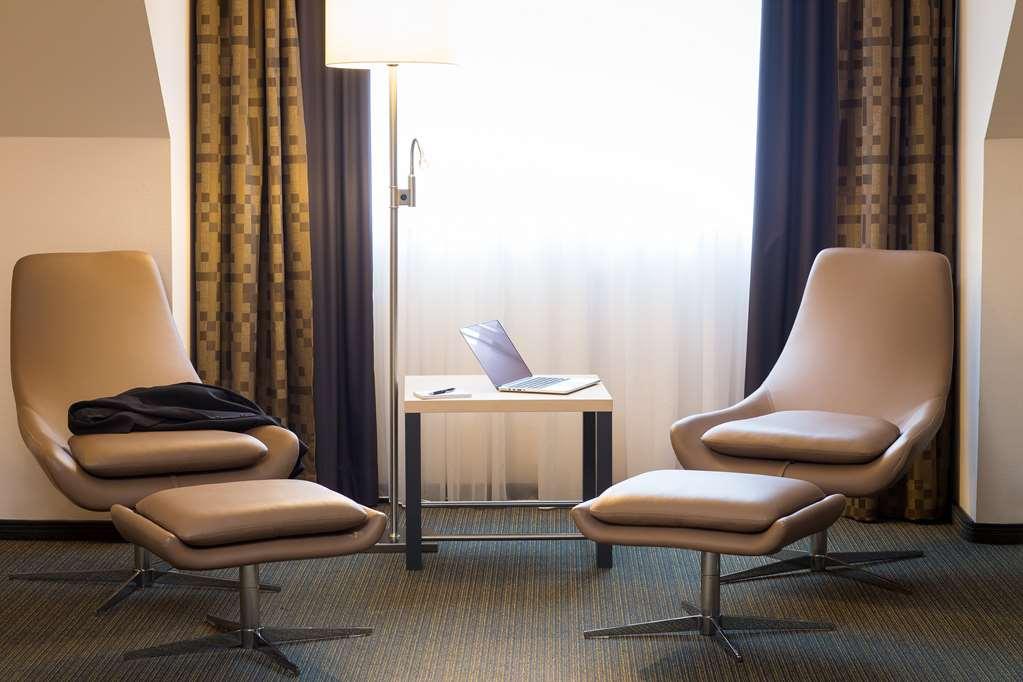 Lindner Hotel Frankfurt Hochst, Part Of Jdv By Hyatt Φραγκφούρτη Δωμάτιο φωτογραφία