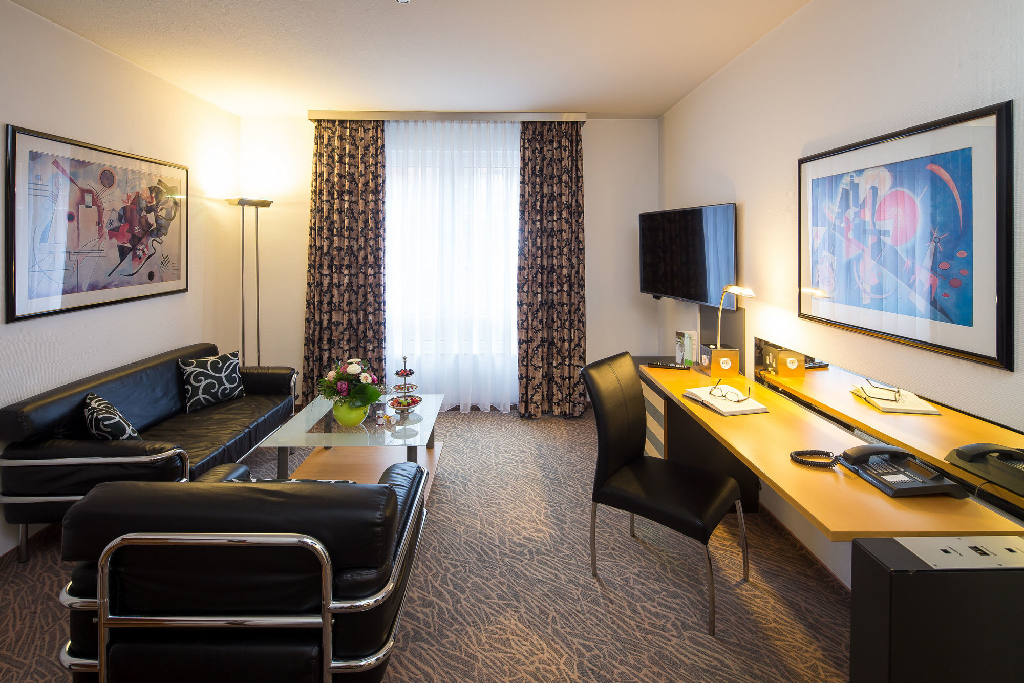 Lindner Hotel Frankfurt Hochst, Part Of Jdv By Hyatt Φραγκφούρτη Δωμάτιο φωτογραφία