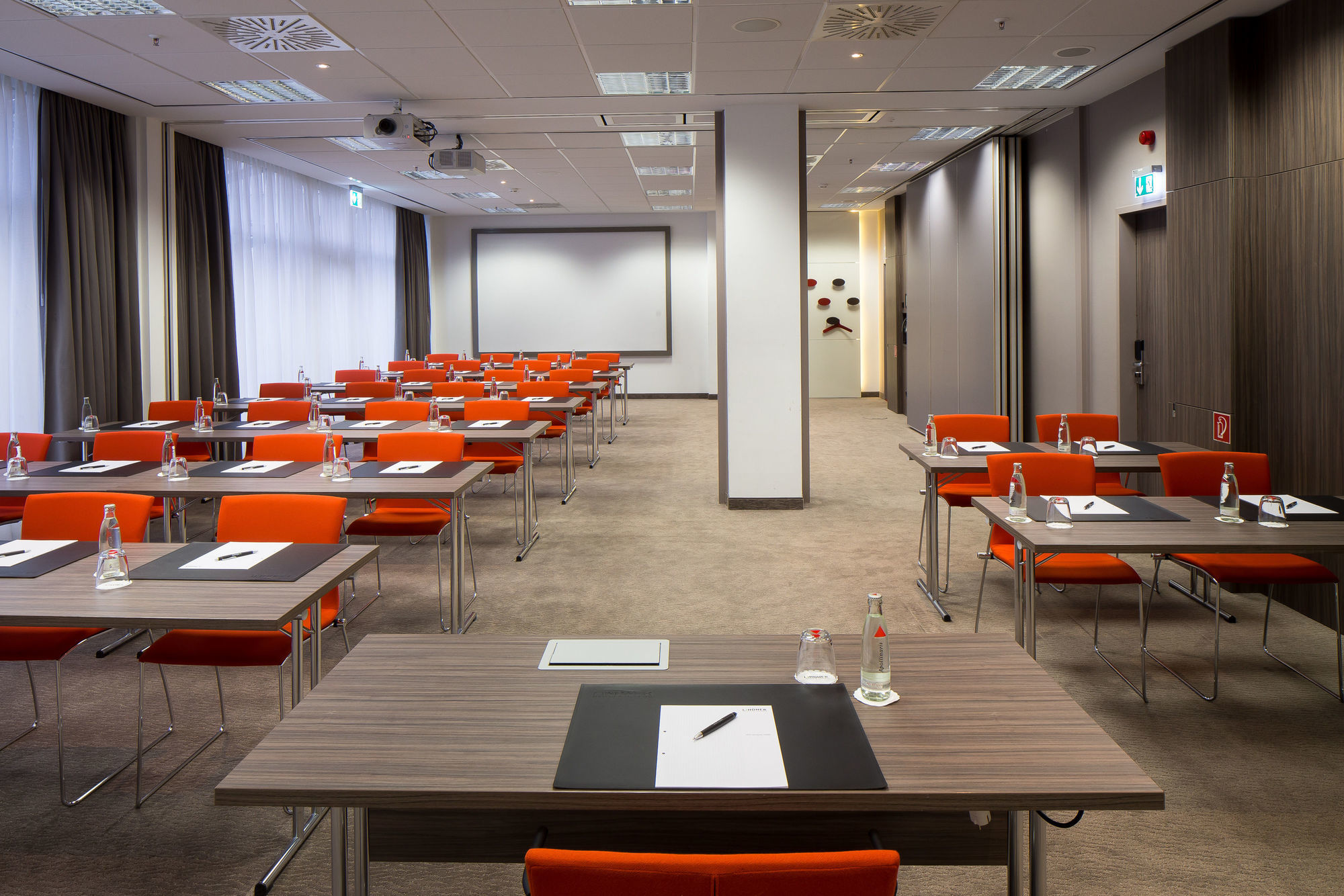 Lindner Hotel Frankfurt Hochst, Part Of Jdv By Hyatt Φραγκφούρτη Επιχειρήσεις φωτογραφία